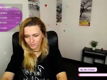 Freechat peppymia on Chaturbate