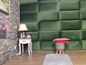 selensummer on Chaturbate 