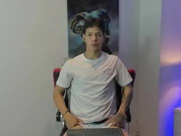 Freechat tony_petrov on Chaturbate