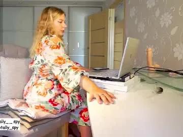 Freechat totally_spy on Chaturbate