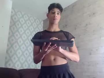 Freechat tyler_rodriguez on Chaturbate