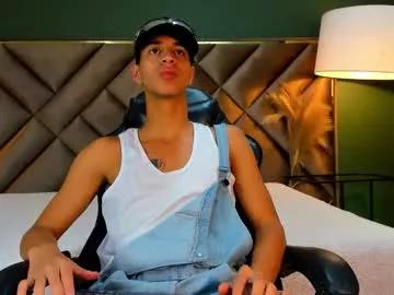 Freechat tyler_rodriguez on Chaturbate