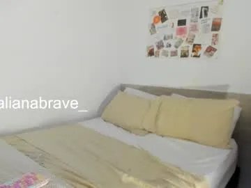 valientegirl_ on Chaturbate