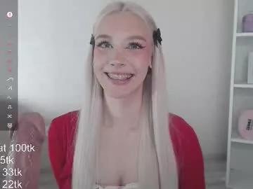 Avatar of vickyfuckingdoll