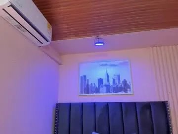 viiolett_lee on Chaturbate 