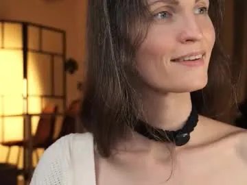 yulladao on Chaturbate 