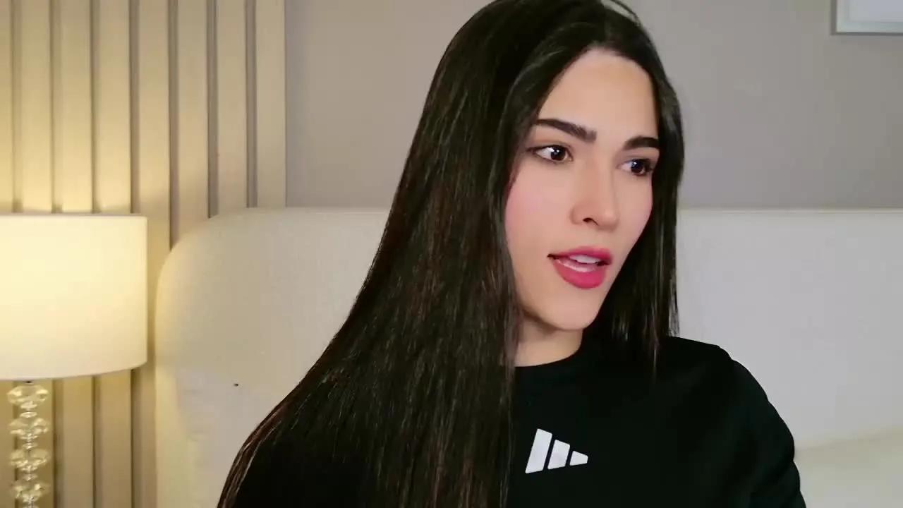 SelenaHarrison on Streamray 