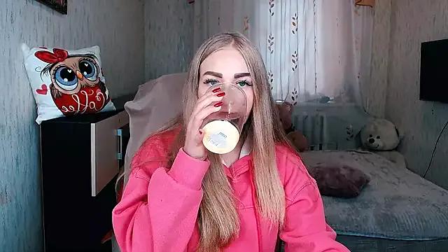 _KittyBoo on StripChat