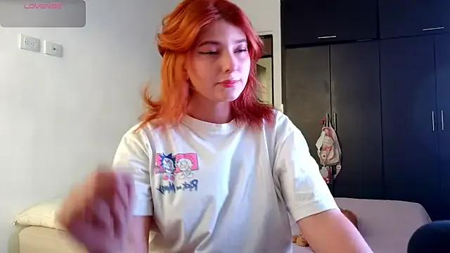 StripChat Ania_jones is Freechat Ania_jones — naked dance with oil