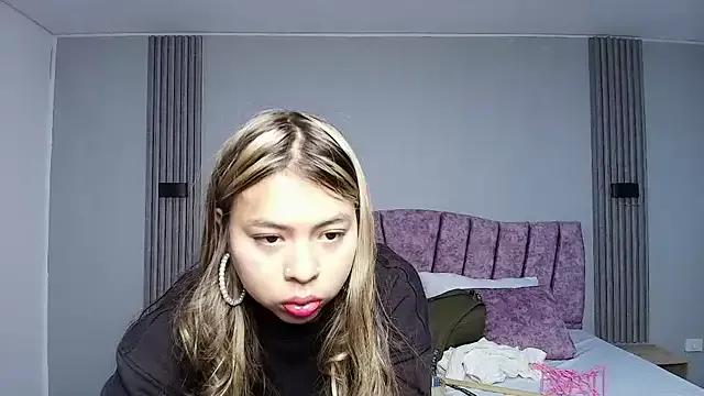 Freechat AntonellaRosee_ on StripChat