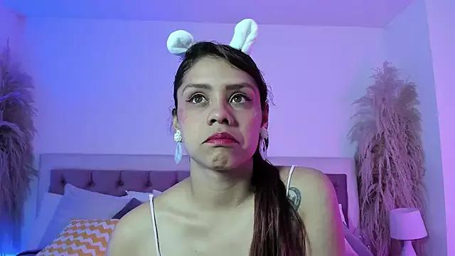 Freechat Arianaa_collins on StripChat