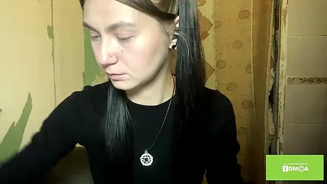 ArianeBhayani on StripChat 