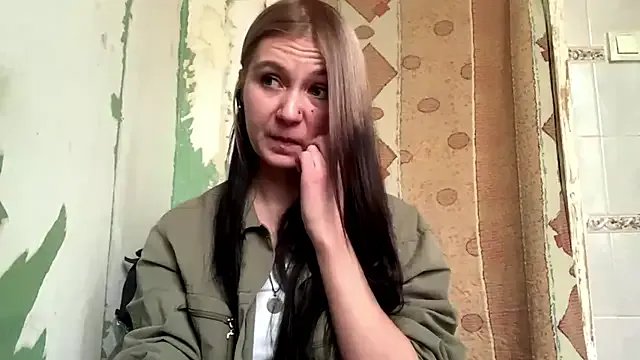 ArianeBhayani on StripChat 