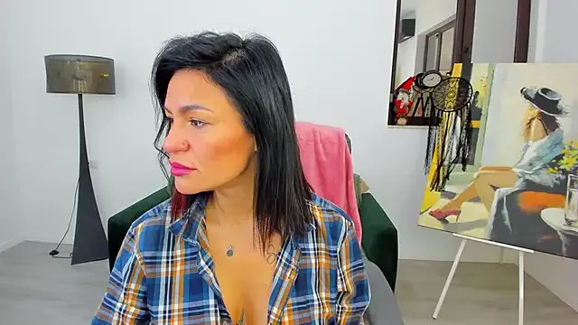 Arya_Lexy on StripChat 