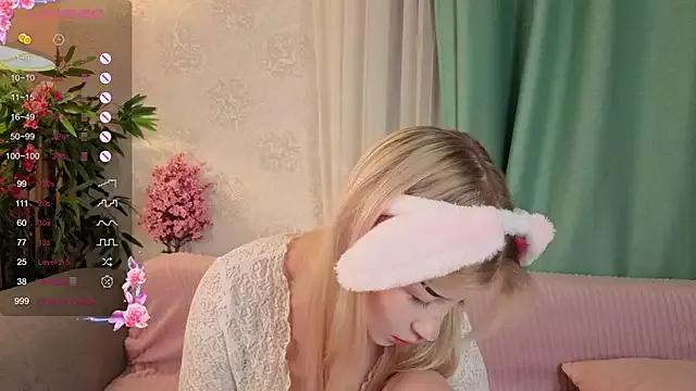 StripChat AudieKaemmerer is Freechat AudieKaemmerer — masturbate my kitty and taste fingers