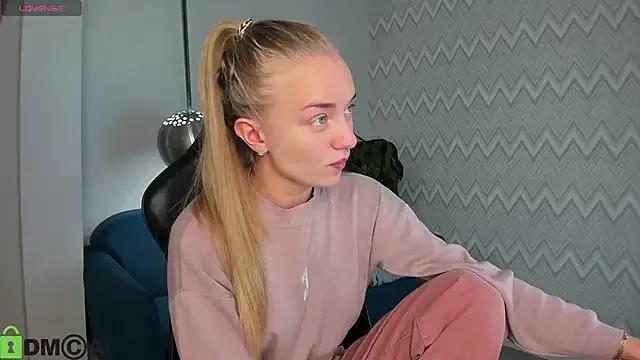 Barbie_Lis on StripChat