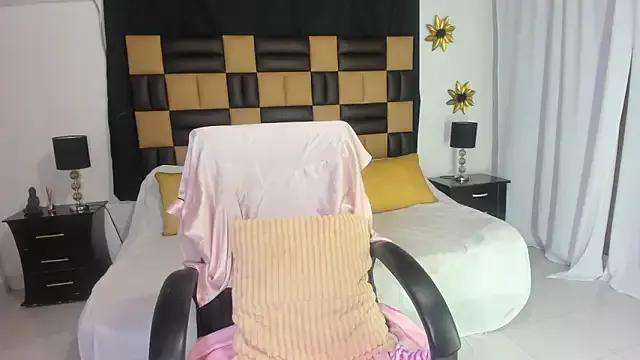 BarbieKano — rub pussy