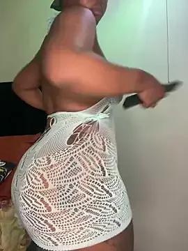 beverlyxxxx on StripChat 