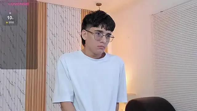 billie_jr on StripChat 