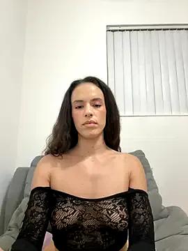 Freechat brookehoneynina on StripChat