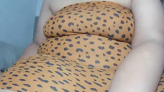 StripChat BustyThickyAss is Freechat BustyThickyAss — help buy a domi