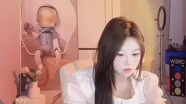 CAICAI_BABY on StripChat