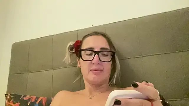 casalinga88 on StripChat