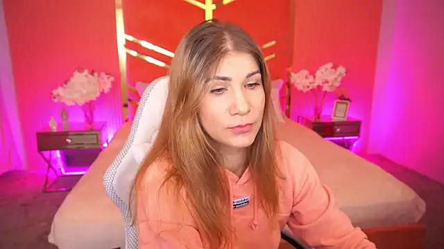 CassandraGood on StripChat 