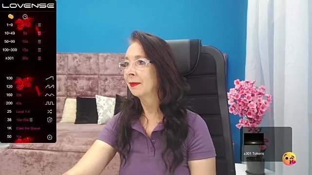 Celine_Faer1 on StripChat