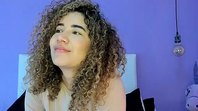 Freechat Charlotte11-11 on StripChat