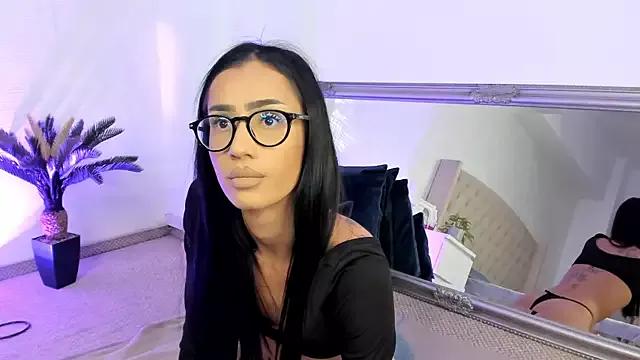 Freechat ChloeObril on StripChat