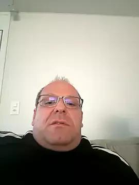 coupleLatinaLovers on StripChat