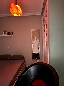 Crystal_________ on StripChat