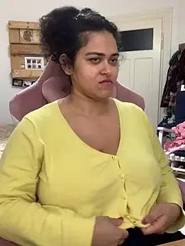 Curvydesifromgermany's avatar