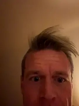 DILFiGuess1 on StripChat