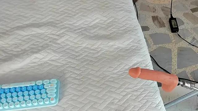 elena_mature on StripChat 