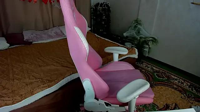 Elle_Ellise on StripChat 