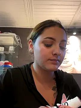 StripChat Emiily_W is Freechat Emiily_W — Out Shirt And Play With Boobs