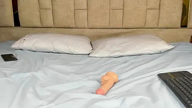 StripChat Emiliano_Reyes is Freechat Emiliano_Reyes — hi , Emiliano