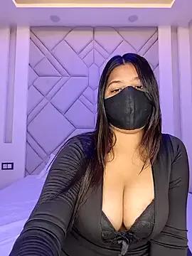 StripChat GFndBF is Freechat GFndBF — Show boobs and last tipper name on boobs