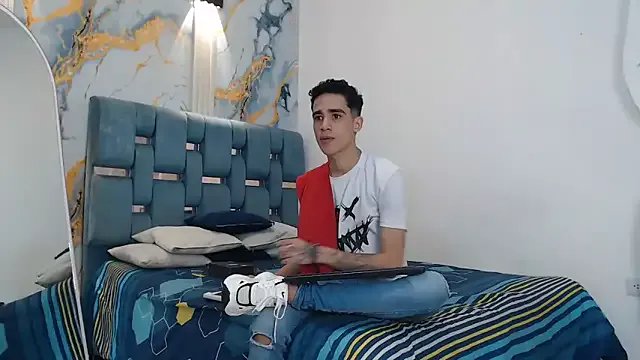 HEART_OF_MILAMBER's avatar