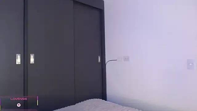 Hell_luna on StripChat 