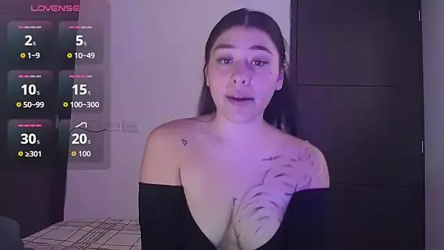 Hell_luna on StripChat 