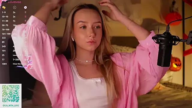 StripChat HollisBeckett is Freechat HollisBeckett — Dance booty