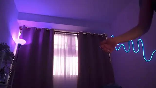 StripChat honeey_ is Freechat honeey_ — Shinny body tease