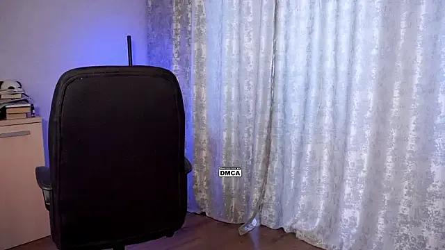 Hoot_owl_cb on StripChat 