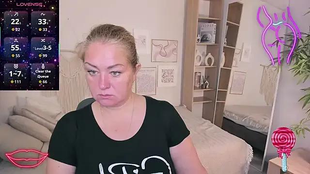 JenniferLight on StripChat 