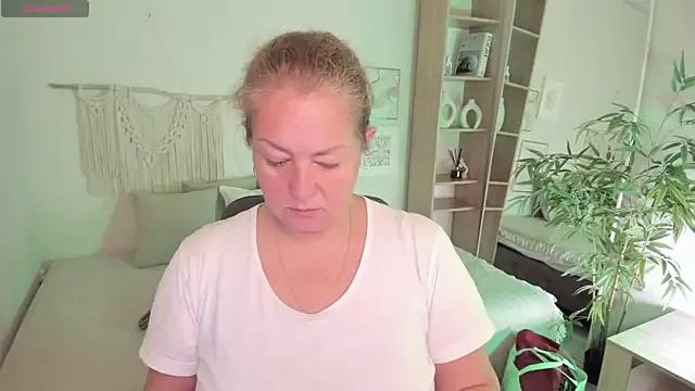 JenniferLight on StripChat 