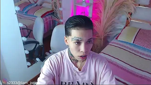 Jonesliam23 on StripChat