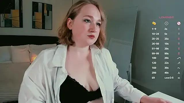 Kitty_Rest_ on StripChat